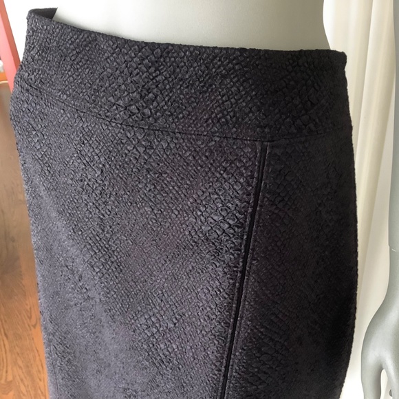 TAHARI Black Textured Pencil Skirt Plus Size 22 Lined Side and Slit Zipper - Picture 3 of 9